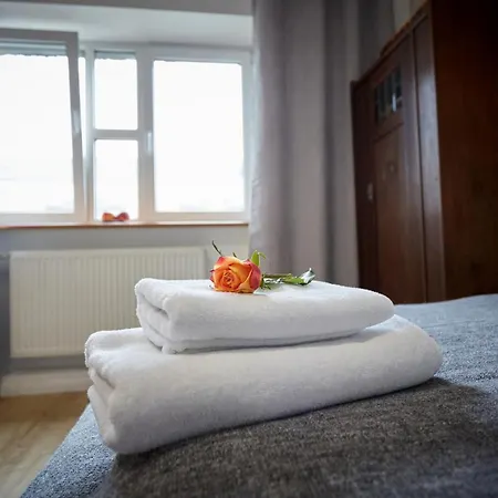 Place For Pl. Bankowy Апартаменты Варшава